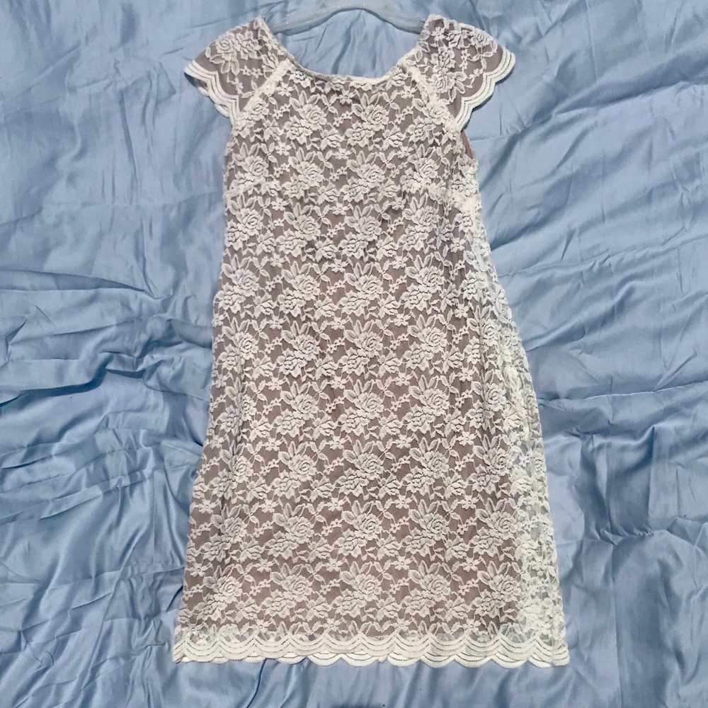Lace Dress lined with nude